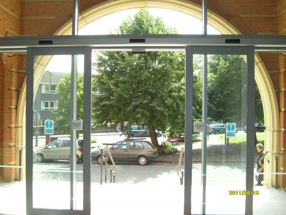 Automatic Sliding Door Operator for Airport Supermarket or Hotel Pedestrian Passageway